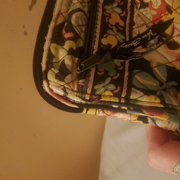 VERA Bradley Disney Mickey Mouse Crossbody Bag - Picture 8 of 8
